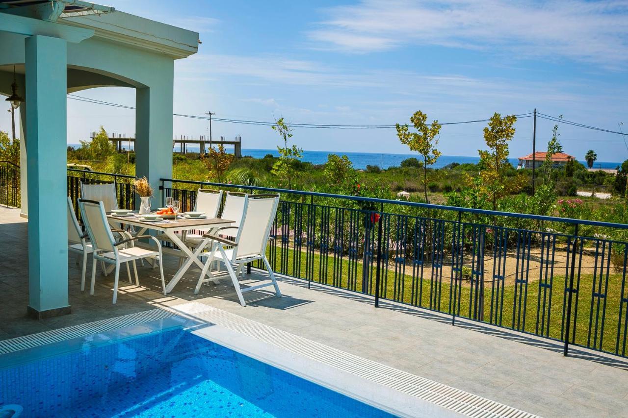 Seirios Luxury Villa Svoronata Exterior photo