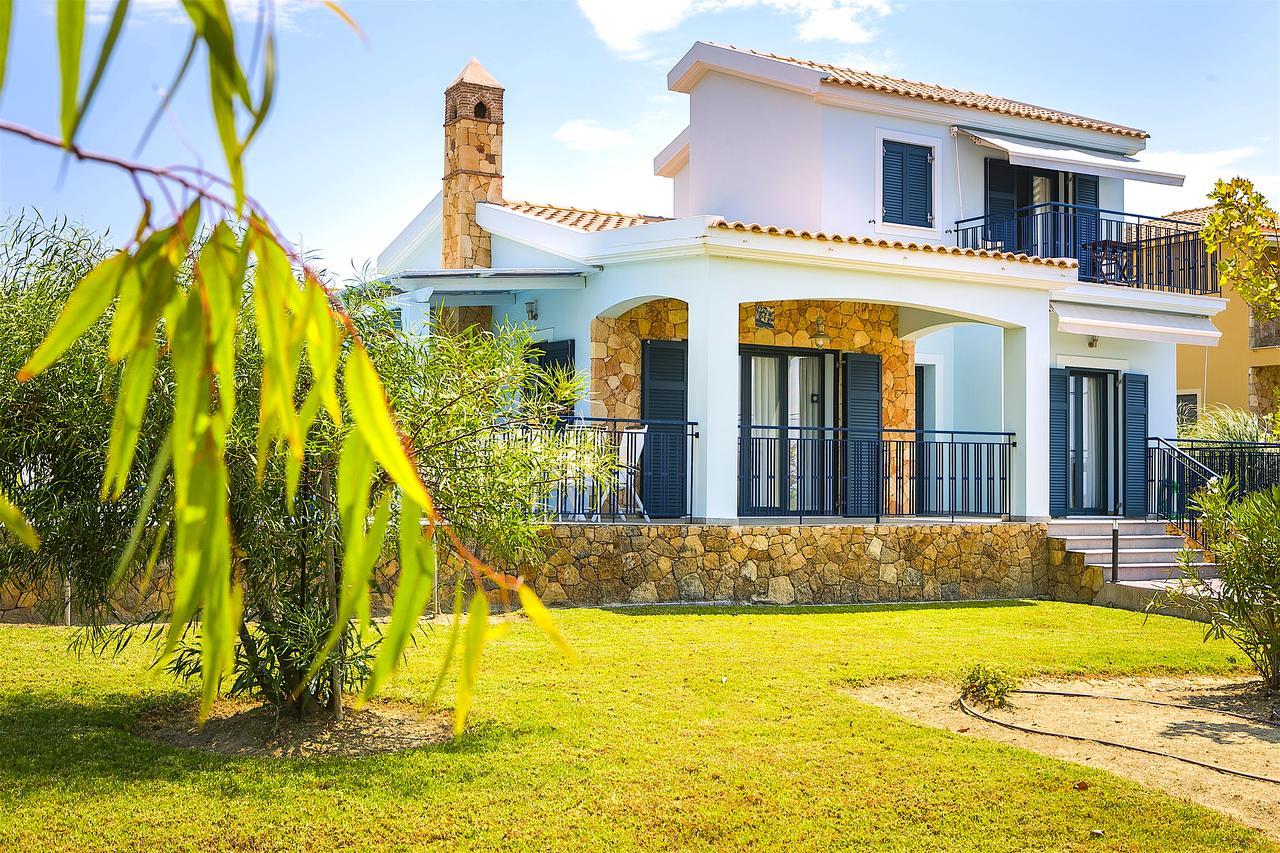 Seirios Luxury Villa Svoronata Exterior photo