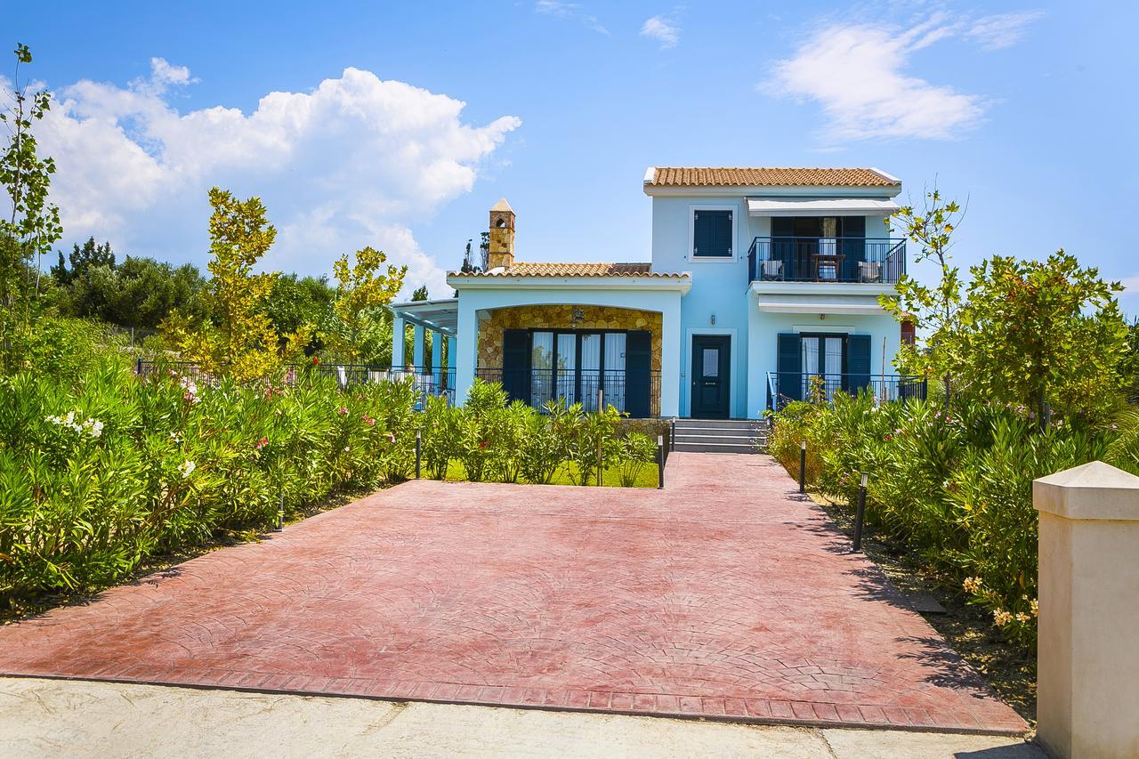 Seirios Luxury Villa Svoronata Exterior photo