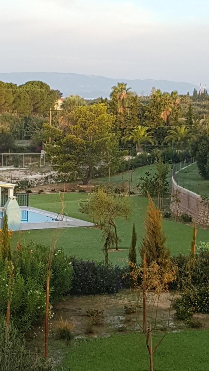 Seirios Luxury Villa Svoronata Exterior photo